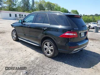 2014 Mercedes-Benz M with VIN 4JGDA5JB7EA387106, listed as a IAAI auction lot 42062608 with 82,535 mi miles. Bid and sale history available at carsss.com. Image 3.