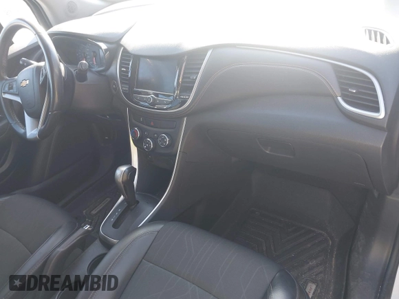 2022 Chevrolet Trax LT with VIN KL7CJPSM8NB517820, listed as a IAAI auction lot 41595783 with 49,101 mi miles. Bid and sale history available at carsss.com. Image 5.