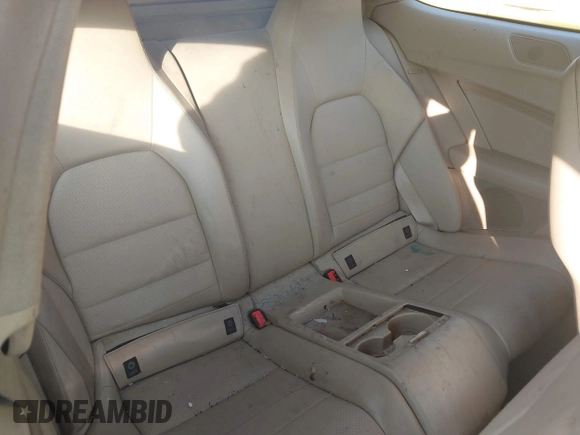 2012 Mercedes-Benz C 250 с VIN WDDGJ4HB7CF780885, выставлен на аукционе IAAI как лот 42598005 с пробегом 133 389 миль миль и . История ставок и продаж доступна на DreamBid. Изображение 8.