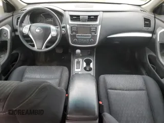 2017 Nissan Altima S z VIN 1N4AL3AP4HC245702, wystawiony jako Copart lot #74744884 z przebiegiem 121 345 mil mil oraz Szkoda całkowita • Salvage title. Historia ofert i sprzedaży dostępna na DreamBid. Obrazek 8.