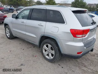 2011 Jeep Grand Cherokee Laredo with VIN 1J4RR4GG9BC718861, listed as a IAAI auction lot 41920517 with 144,245 mi miles. Bid and sale history available at carsss.com. Image 3.