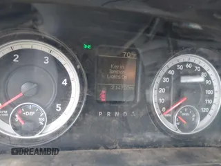 2014 Ram 2500 Tradesman z VIN 3C6UR5CL9EG187100, wystawiony jako IAAI lot #42373397 z przebiegiem 214 720 mil mil oraz . Historia ofert i sprzedaży dostępna na DreamBid. Obrazek 7.