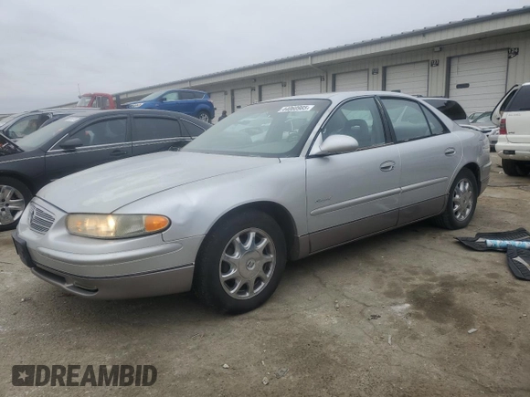 2000 Buick Regal GS with VIN 2G4WF5515Y1167893, listed as a Copart auction lot 44060985 with 173,295 mi miles and Salvage Title. Bid and sale history available at carsss.com. Image 1.