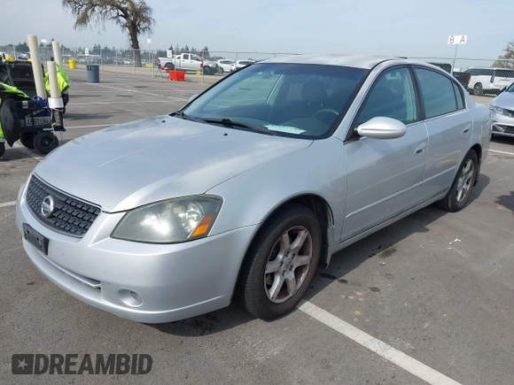 2006 Nissan Altima 2.5 with VIN 1N4AL11D46N438184, listed as a IAAI auction lot 41691180 with 326,541 mi miles. Bid and sale history available at carsss.com. Image 18.