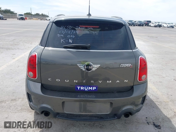 2014 MINI Countryman S with VIN WMWZC3C55EWP25697, listed as a IAAI auction lot 41797132 with Not Provided miles and . Bid and sale history available at DreamBid. Image 15.