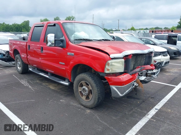 2006 Ford F-250 XL z VIN 1FTSW21PX6ED69409, wystawiony jako IAAI lot #42263767 z przebiegiem 233 176 mil mil oraz . Historia ofert i sprzedaży dostępna na DreamBid. Obrazek 1.