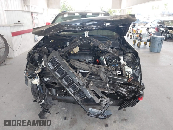 2020 Jeep Compass Trailhawk with VIN 3C4NJDDB3LT170463, listed as a IAAI auction lot 42446080 with 83,336 mi miles and . Bid and sale history available at DreamBid. Image 6.