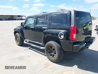 2006 Hummer H3 with VIN 5GTDN136968101615, listed as a IAAI auction lot 42037554 with 123,501 mi miles. Bid and sale history available at carsss.com. Image 3.