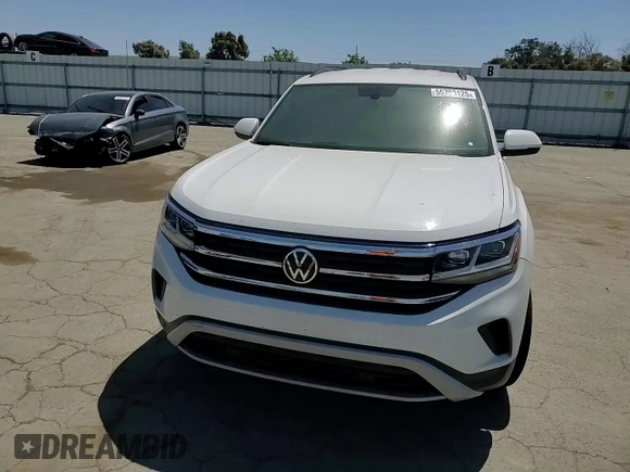 2021 Volkswagen Atlas SE z VIN 1V2WR2CA3MC581108, wystawiony jako Copart lot #55703125 z przebiegiem 76 194 mil mil oraz Szkoda całkowita • Salvage title. Historia ofert i sprzedaży dostępna na DreamBid. Obrazek 13.