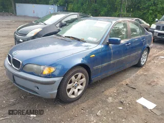 2003 BMW 3 Series 325i z VIN WBAET37423NJ30275, wystawiony jako IAAI lot #42416059 z przebiegiem 116 409 mil mil oraz . Historia ofert i sprzedaży dostępna na DreamBid. Obrazek 2.