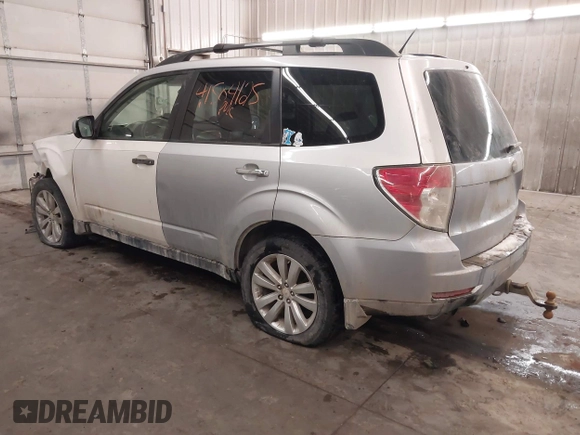 2012 Subaru Forester 2.5X Premium with VIN JF2SHBCC4CH459509, listed as a IAAI auction lot 41504125 with 189,749 mi miles. Bid and sale history available at carsss.com. Image 3.