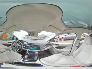 2019 Jaguar I-Pace HSE z VIN SADHD2S10K1F62249, wystawiony jako Copart lot #49312004 z przebiegiem 48 017 mil mil oraz . Historia ofert i sprzedaży dostępna na DreamBid. Obrazek 12.