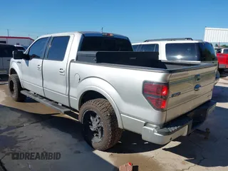 2012 Ford F-150 XL z VIN 1FTFW1CF8CFC93677, wystawiony jako IAAI lot #42219209 z przebiegiem 215 708 mil mil oraz . Historia ofert i sprzedaży dostępna na DreamBid. Obrazek 3.