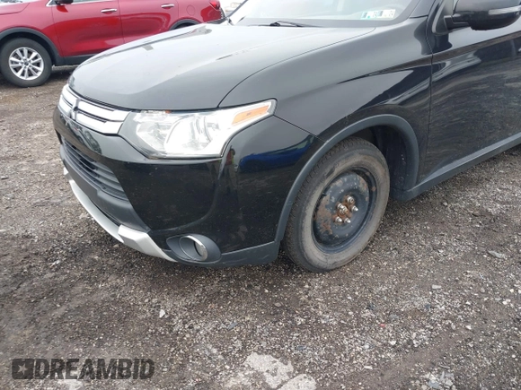 2015 Mitsubishi Outlander SE with VIN JA4AD3A36FZ002806, listed as a IAAI auction lot 42516137 with Not provided miles and . Bid and sale history available at DreamBid. Image 11.