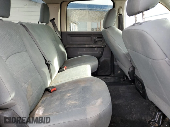 2017 Ram 2500 Tradesman z VIN 3C6UR5HJ6HG581651, wystawiony jako Copart lot #81382164 z przebiegiem 116 492 mil mil oraz Czysty tytuł • Clean title. Historia ofert i sprzedaży dostępna na DreamBid. Obrazek 10.