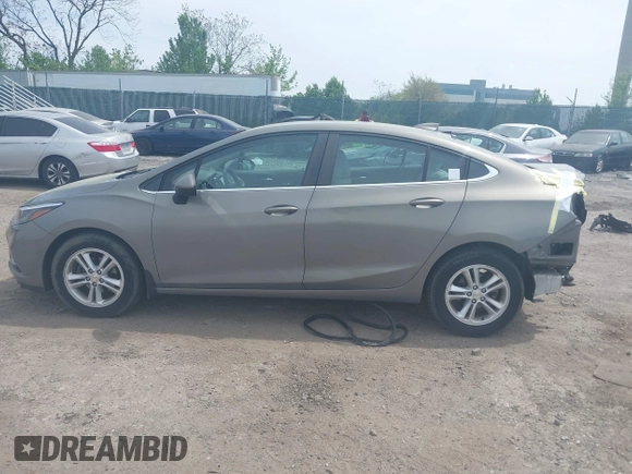 2017 Chevrolet Cruze LT with VIN 1G1BE5SMXH7131665, listed as a IAAI auction lot 42124633 with 95,192 mi miles and . Bid and sale history available at DreamBid. Image 14.