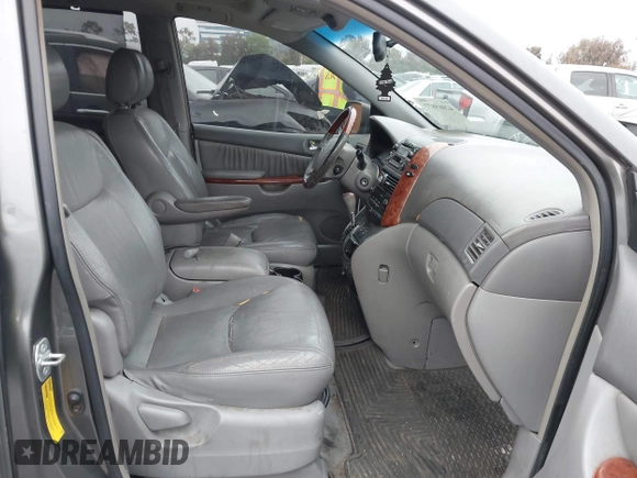 2004 Toyota Sienna XLE with VIN 5TDZA22C24S144398, listed as a IAAI auction lot 42065877 with 187,911 mi miles and . Bid and sale history available at DreamBid. Image 5.