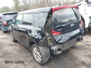 2020 Kia Soul S with VIN KNDJ23AU9L7064275, listed as a IAAI auction lot 41694210 with 75,410 mi miles. Bid and sale history available at carsss.com. Image 3.