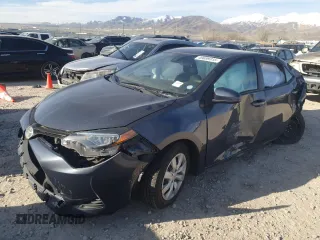 2019 Toyota Corolla L z VIN 5YFBURHE5KP886195, wystawiony jako Copart lot #49699315 z przebiegiem 68 244 mil mil oraz Szkoda całkowita • Salvage title. Historia ofert i sprzedaży dostępna na DreamBid. Obrazek 1.