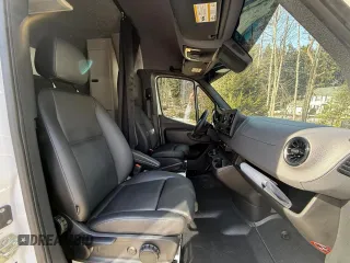 2022 Mercedes-Benz Sprinter with VIN W1Y4ECVY0NT105206, listed as a Copart auction lot 52155085 with 12,000 mi miles and Clean Title. Bid and sale history available at DreamBid. Image 8.