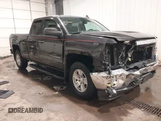 2016 Chevrolet Silverado 1500 LT with VIN 1GCVKREC1GZ172177, listed as a IAAI auction lot 41506586 with 39,081 mi miles. Bid and sale history available at carsss.com. Image 1.