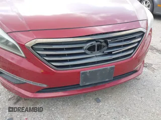 2015 Hyundai Sonata Eco z VIN 5NPE24AA9FH137173, wystawiony jako IAAI lot #42504289 z przebiegiem 126 905 mil mil oraz . Historia ofert i sprzedaży dostępna na DreamBid. Obrazek 6.