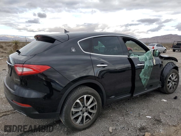 2018 Maserati Levante with VIN ZN661XUA6JX292084, listed as a Copart auction lot 39406264 with 44,039 mi miles. Bid and sale history available at carsss.com. Image 3.