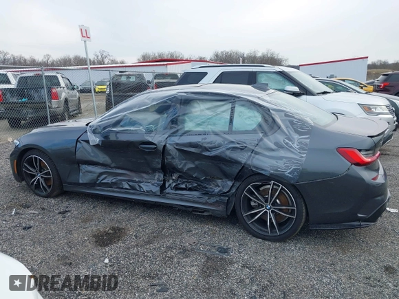 2019 BMW 3 Series 330i xDrive with VIN WBA5R7C54KFH24284, listed as a IAAI auction lot 41246406 with 57,200 mi miles. Bid and sale history available at carsss.com. Image 14.