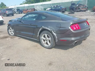 2016 Ford Mustang V6 z VIN 1FA6P8AM7G5320991, wystawiony jako IAAI lot #42405138 z przebiegiem Nie podano mil oraz . Historia ofert i sprzedaży dostępna na DreamBid. Obrazek 3.