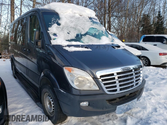 2012 Freightliner Sprinter with VIN WCDPE7CC0C5696447, listed as a Copart auction lot 81990694 with Not Provided miles and Clean Title. Bid and sale history available at DreamBid. Image 4.