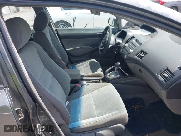 2009 Honda Civic LX z VIN 2HGFA16559H532757, wystawiony jako IAAI lot #42297815 z przebiegiem 205 197 mil mil oraz . Historia ofert i sprzedaży dostępna na DreamBid. Obrazek 5.