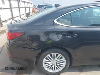 2016 Lexus ES with VIN 58ABK1GG0GU004813, listed as a IAAI auction lot 42114069 with 111,622 mi miles. Bid and sale history available at carsss.com. Image 20.