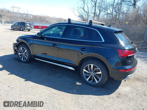 2021 Audi Q5 Premium Plus with VIN WA1BAAFY0M2018978, listed as a IAAI auction lot 41827330 with 72,730 mi miles. Bid and sale history available at carsss.com. Image 3.