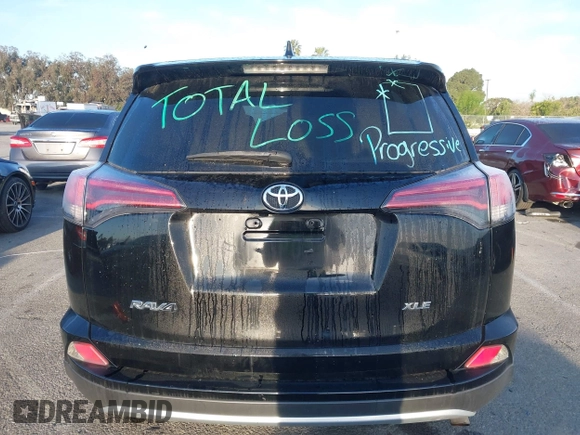 2018 Toyota RAV4 XLE with VIN 2T3WFREV2JW483635, listed as a IAAI auction lot 41856177 with 94,710 mi miles. Bid and sale history available at carsss.com. Image 17.