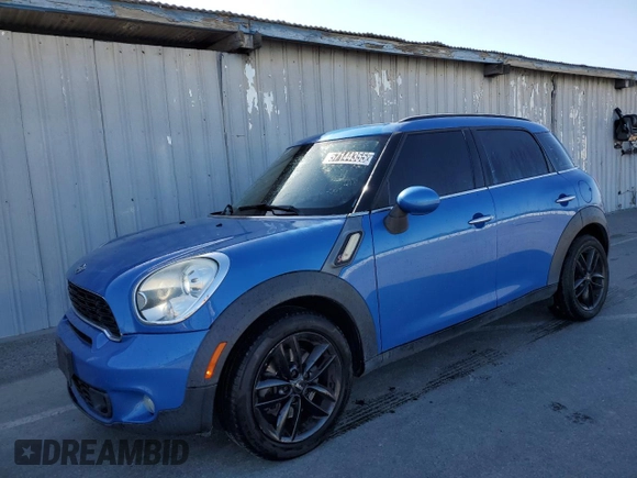 2013 MINI Countryman S with VIN WMWZC3C55DWP20904, listed as a Copart auction lot 57144355 with 136,621 mi miles and Clean title. Bid and sale history available at DreamBid. Image 1.