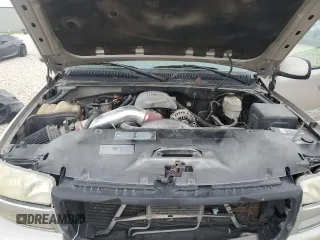 2004 GMC Yukon SLT with VIN 1GKEC13Z34R313210, listed as a Copart auction lot 51150575 with 328,961 mi miles and Salvage Title. Bid and sale history available at carsss.com. Image 13.