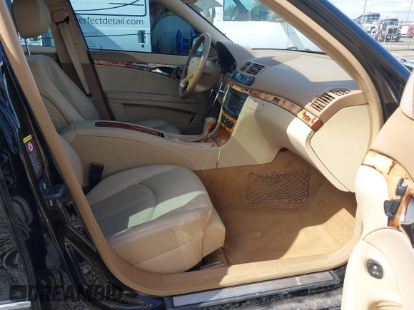 2008 Mercedes-Benz E 350 Luxury with VIN WDBUF56X18B199219, listed as a IAAI auction lot 41933574 with 132,199 mi miles and . Bid and sale history available at carsss.com. Image 5.
