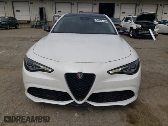 2017 Alfa Romeo Giulia Ti z VIN ZARFAECN1H7549601, wystawiony jako Copart lot #50338745 z przebiegiem 29 940 mil mil oraz Szkody całkowita. Historia ofert i sprzedaży dostępna na DreamBid. Obrazek 5.