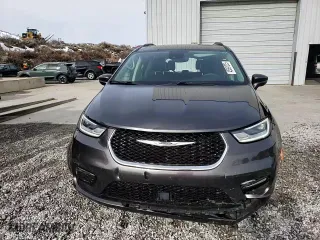 2022 Chrysler Pacifica Touring L with VIN 2C4RC1BG2NR188970, listed as a Copart auction lot 45591235 with 67,705 mi miles and Salvage Title. Bid and sale history available at carsss.com. Image 12.
