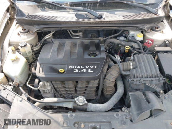 2014 Chrysler 200 LX with VIN 1C3CCBAB3EN123855, listed as a IAAI auction lot 41573962 with 146,495 mi miles and . Bid and sale history available at carsss.com. Image 10.