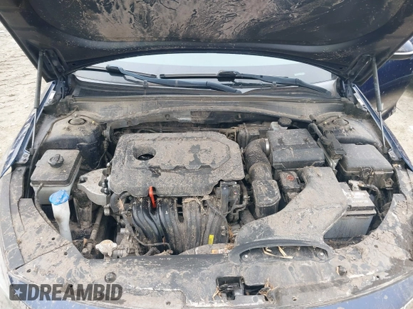 2018 Kia Optima LX with VIN 5XXGT4L33JG211888, listed as a IAAI auction lot 41198586 with 130,000 mi miles. Bid and sale history available at carsss.com. Image 10.