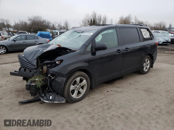 2017 Toyota Sienna LE Auto Access Seat with VIN 5TDKZ3DCXHS787133, listed as a Copart auction lot 88275855 with 41,585 mi miles and Salvage Title. Bid and sale history available at carsss.com. Image 1.
