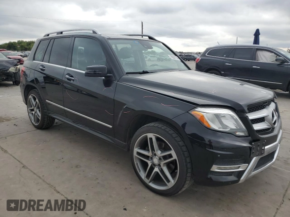 2015 Mercedes-Benz GLK 350 with VIN WDCGG5HB4FG361495, listed as a Copart auction lot 70581714 with 122,728 mi miles and Salvage Title. Bid and sale history available at DreamBid. Image 4.