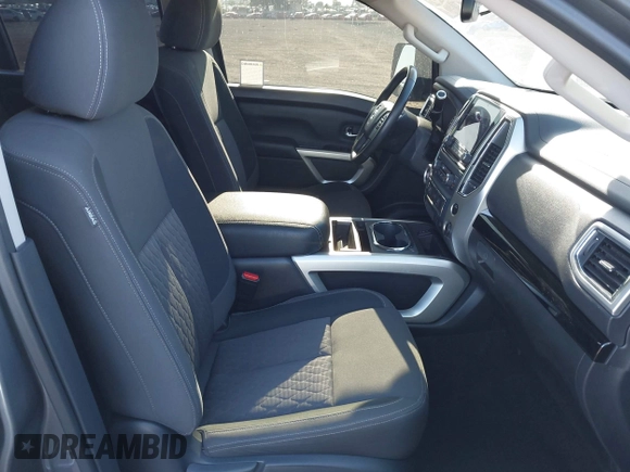 2020 Nissan Titan Platinum Reserve with VIN 1N6AA1EF8LN512582, listed as a IAAI auction lot 42236611 with 18,375 mi miles and . Bid and sale history available at DreamBid. Image 5.