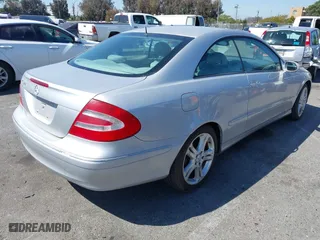 2005 Mercedes-Benz CLK-Class 3.2L with VIN WDBTJ65J35F145745, listed as a IAAI auction lot 42004415 with 189,275 mi miles. Bid and sale history available at carsss.com. Image 4.