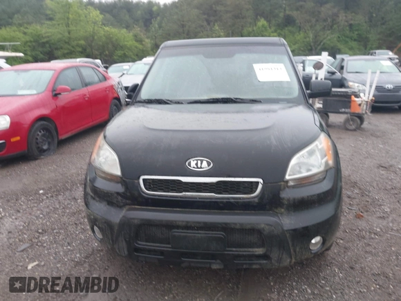2010 Kia Soul + with VIN KNDJT2A24A7043661, listed as a IAAI auction lot 41981313 with 69,600 mi miles. Bid and sale history available at carsss.com. Image 6.