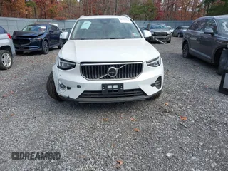 2024 Volvo XC40 Plus Bright Theme with VIN YV4L12UE2R2356332, listed as a IAAI auction lot 40734339 with 5,863 mi miles. Bid and sale history available at carsss.com. Image 13.