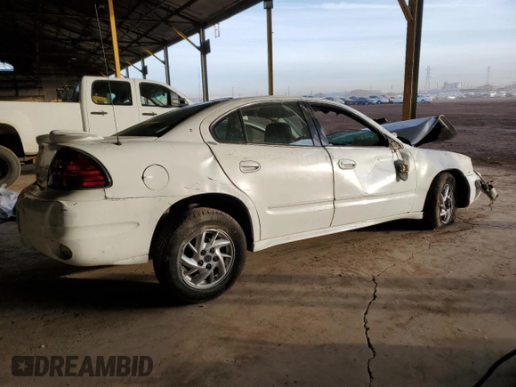 2004 Pontiac Grand Am SE1 with VIN 1G2NF52E24C147066, listed as a Copart auction lot 84556084 with 138,490 mi miles and Salvage Title. Bid and sale history available at carsss.com. Image 3.