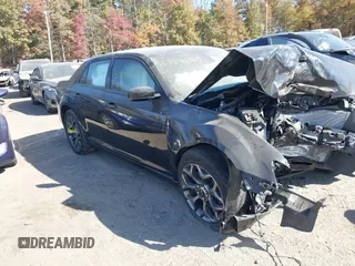 2016 Chrysler 300 with VIN 2C3CCAGG1GH152537, listed as a IAAI auction lot 37898509 with 1 mi miles. Bid and sale history available at carsss.com. Image 1.