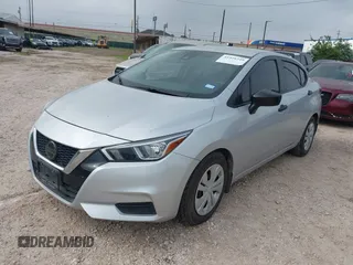 2020 Nissan Versa S z VIN 3N1CN8DV6LL885057, wystawiony jako IAAI lot #41928249 z przebiegiem 55 910 mil mil oraz . Historia ofert i sprzedaży dostępna na DreamBid. Obrazek 2.